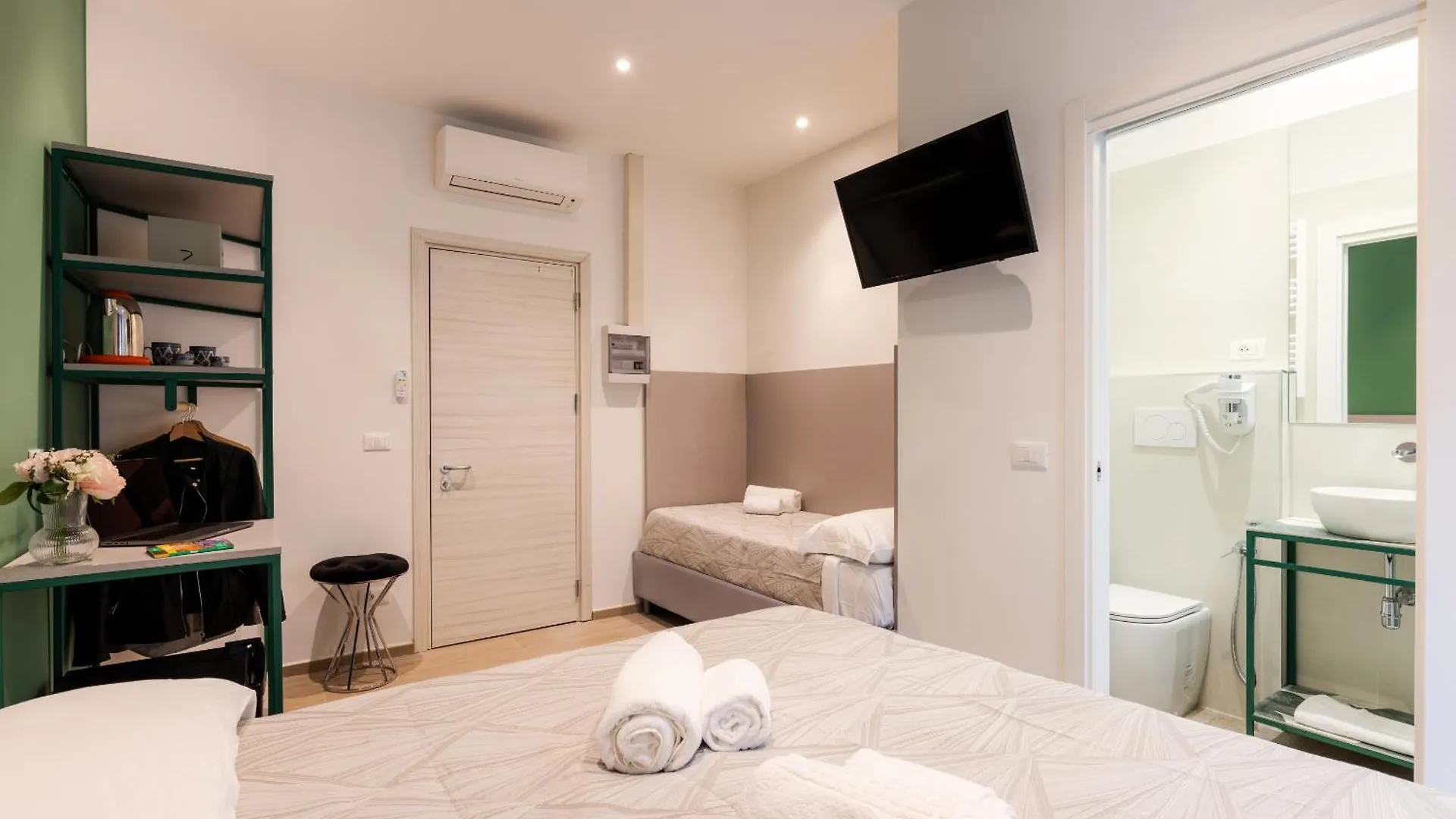 Azur Bnb Nice 0*,  France