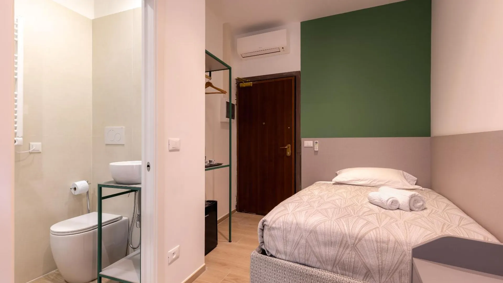 Azur Bnb Nice Bed & Breakfast